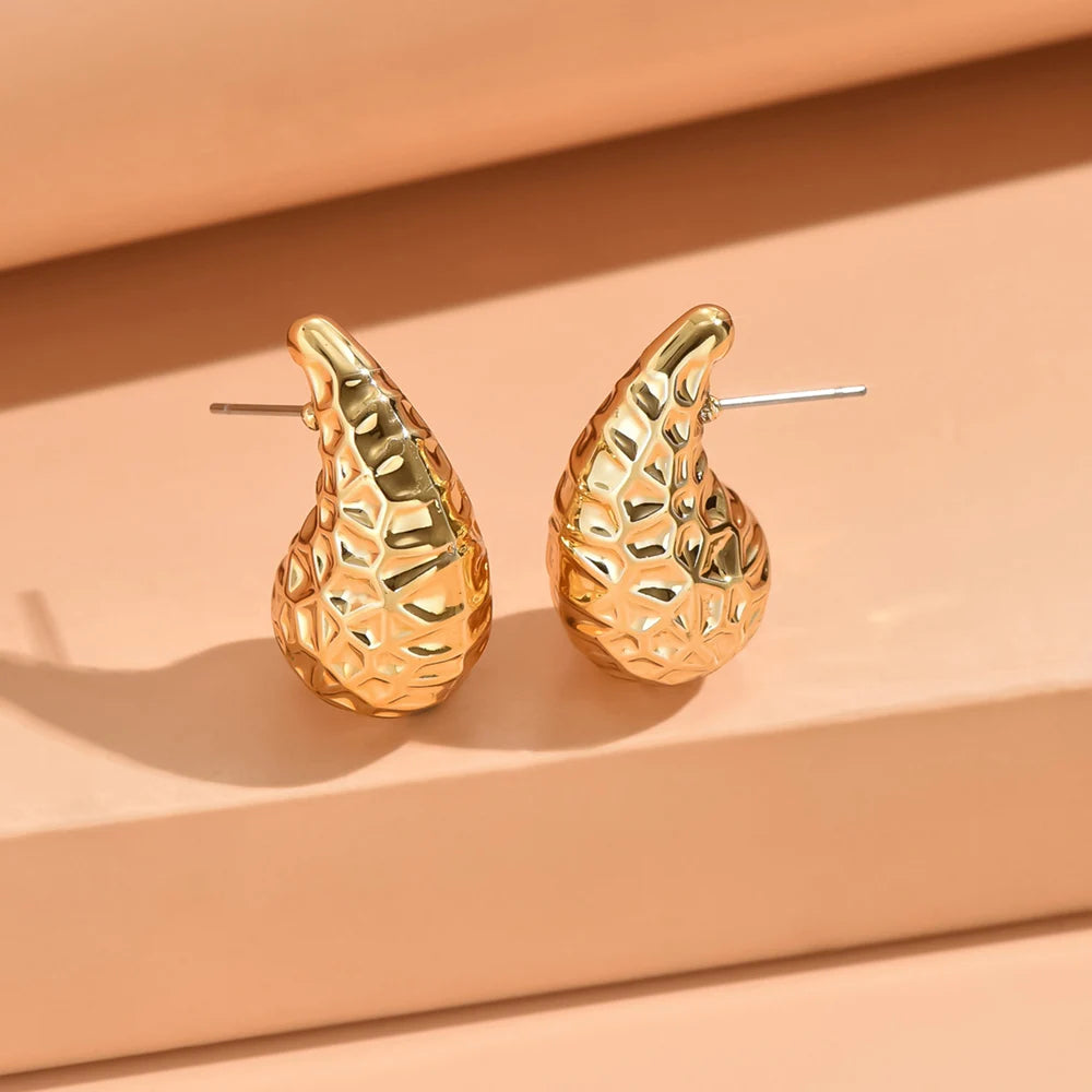 Metallic Color Y2K Water droplets Acrylic Earrings for Women Fashion Geometric Punk Hoop Earrings Fashion Jewelry Gift